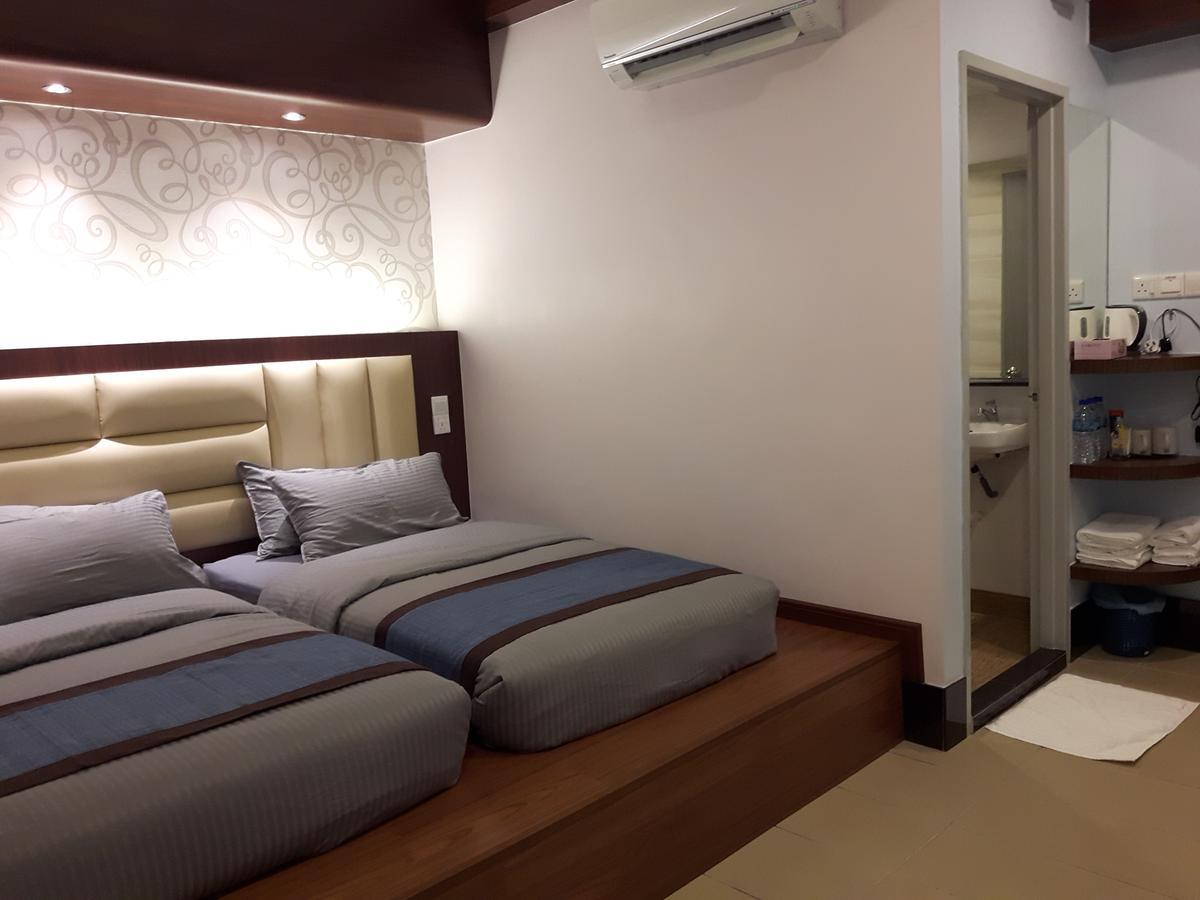 De Benz Inn Malacca Ngoại thất bức ảnh